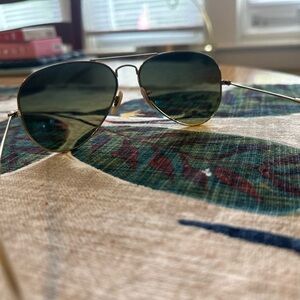 Ray-Ban Large Metal Polarized Aviator Sunglasses RB3025